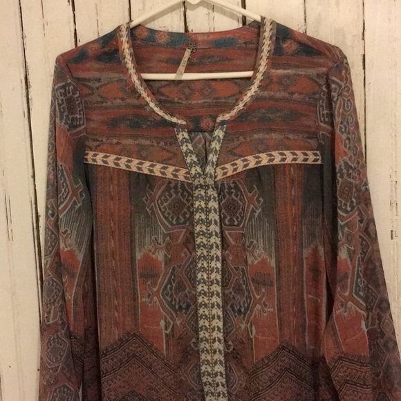 BKE Tops - BKE long sleeve blouse top FaLL 🍁 colors Large
